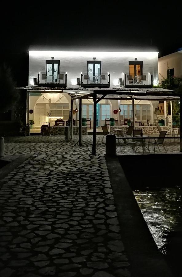 Afrodite Luxury Rooms Telendos Экстерьер фото